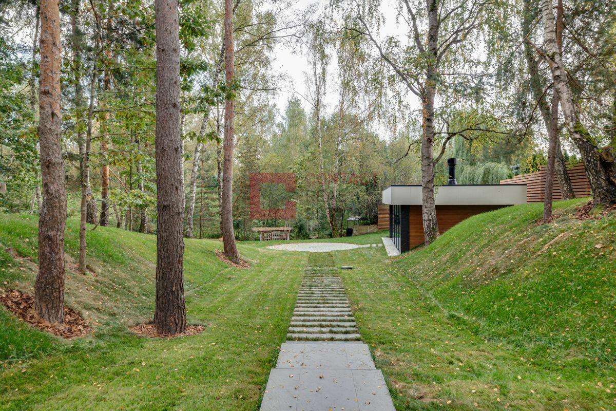 2-этажный коттедж 650 м² с отделкой