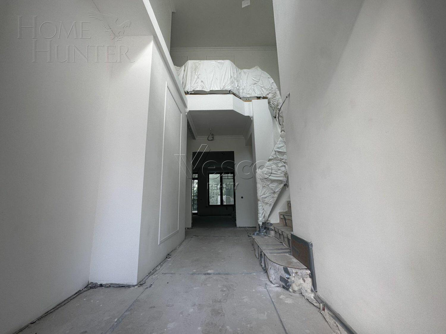 2-этажный коттедж 450 м² без отделки