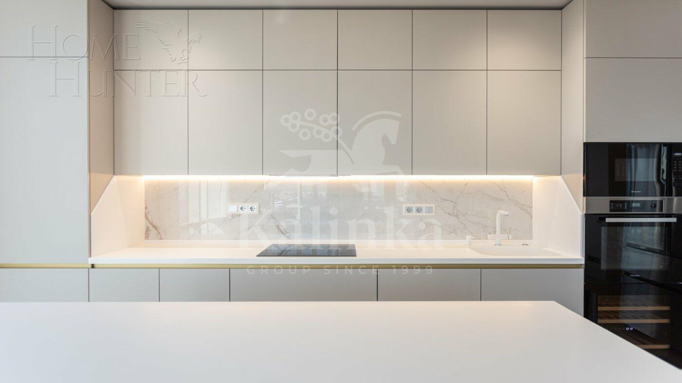 5-КОМН. КВАРТИРА С ОТДЕЛКОЙ 160 М² НА 23 ЭТАЖЕ