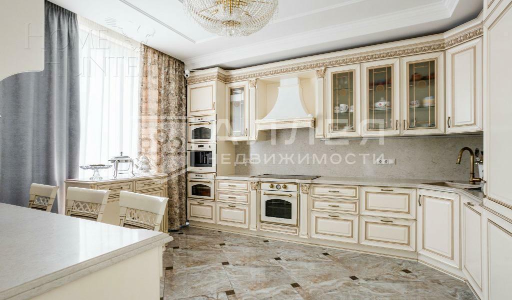 2-этажный таунхаус 390 м² с отделкой