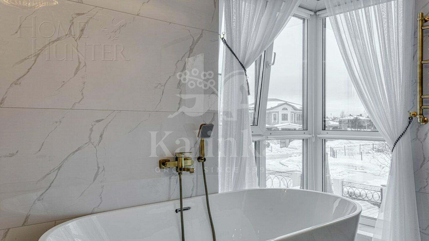 2-этажный коттедж 250 м² с отделкой