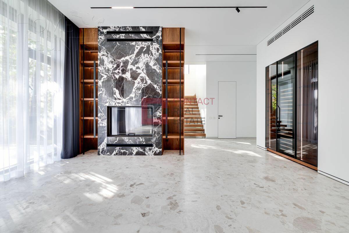 2-этажный коттедж 650 м² с отделкой