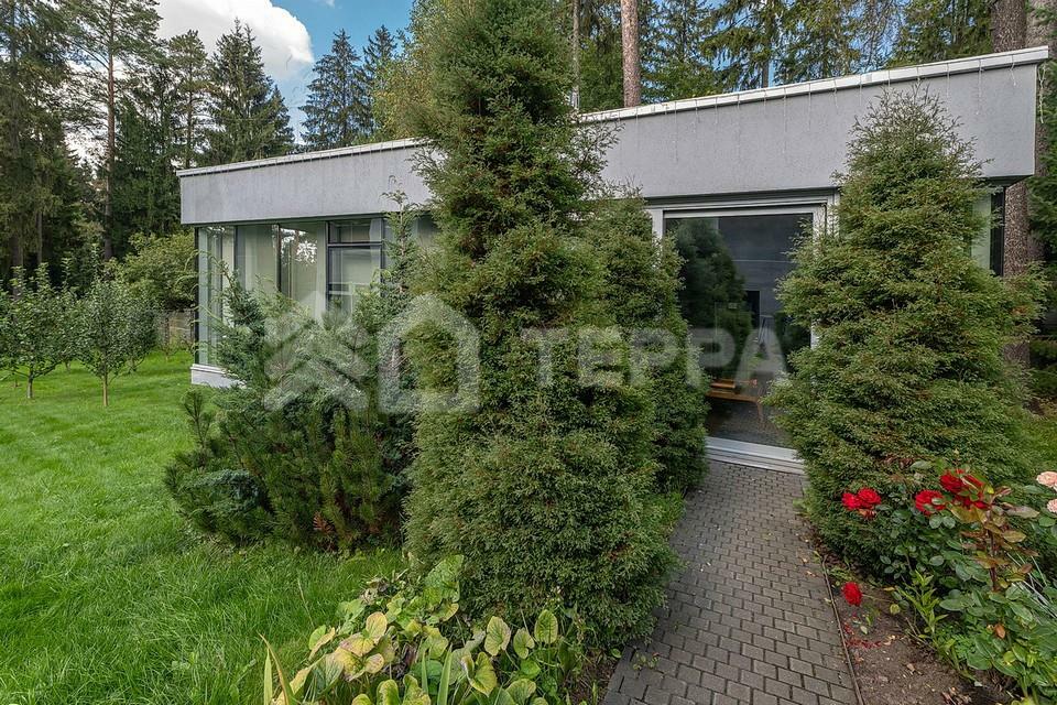 2-этажный коттедж 1 230 м² с отделкой