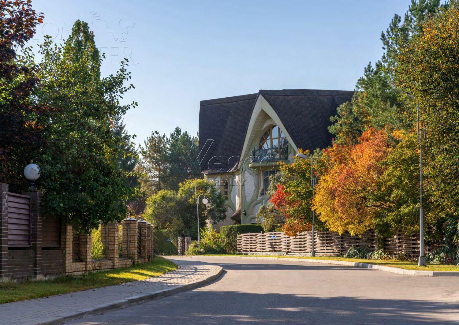 Участок 75.38 сот. в охраняемом поселке