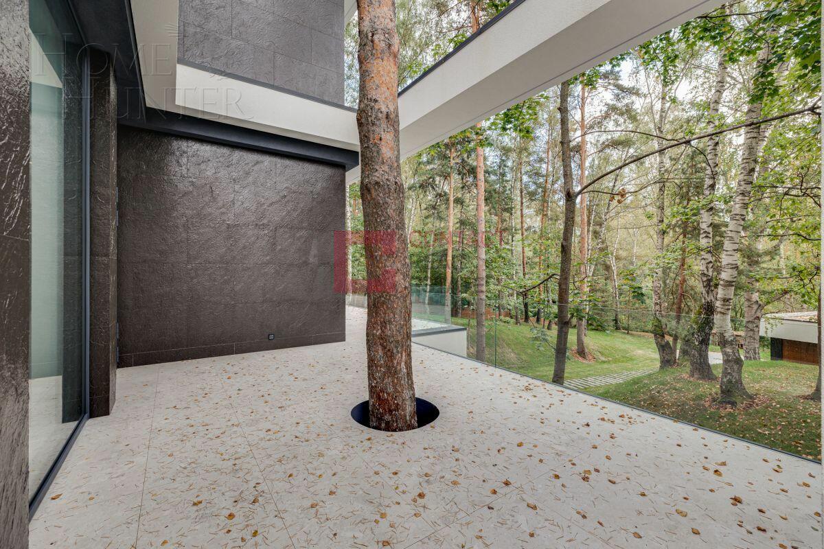 2-этажный коттедж 650 м² с отделкой