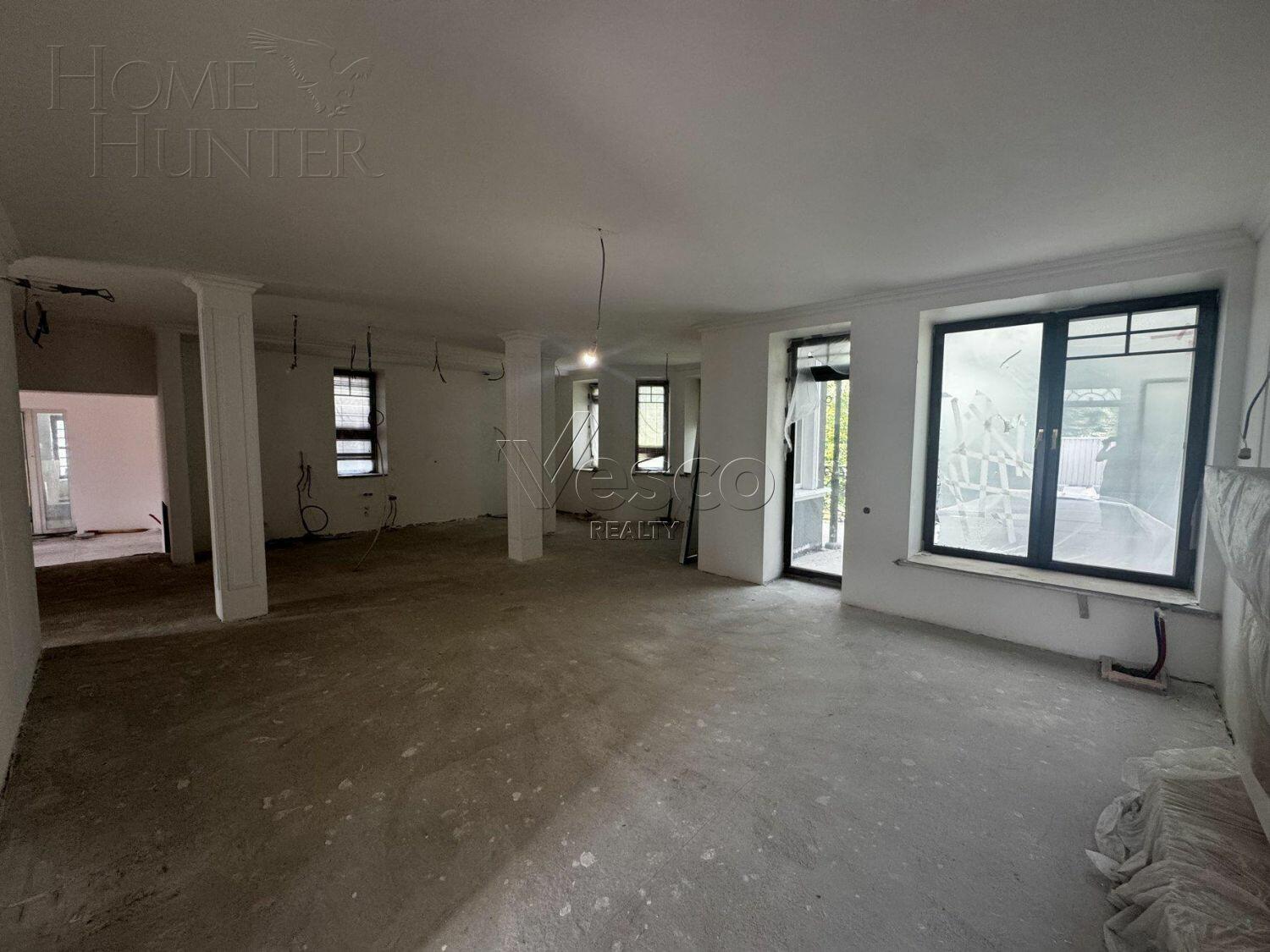 2-этажный коттедж 450 м² без отделки