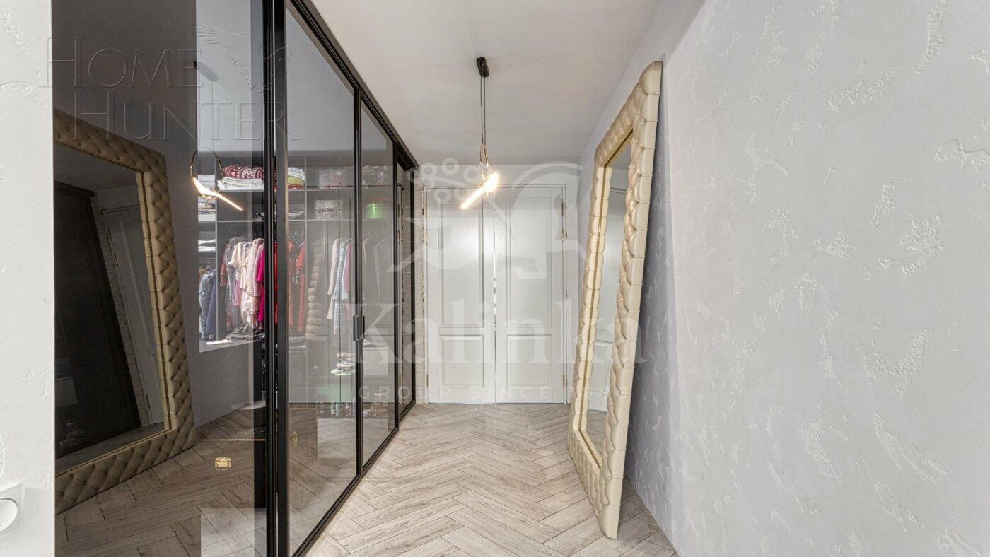 2-этажный коттедж 250 м² с отделкой