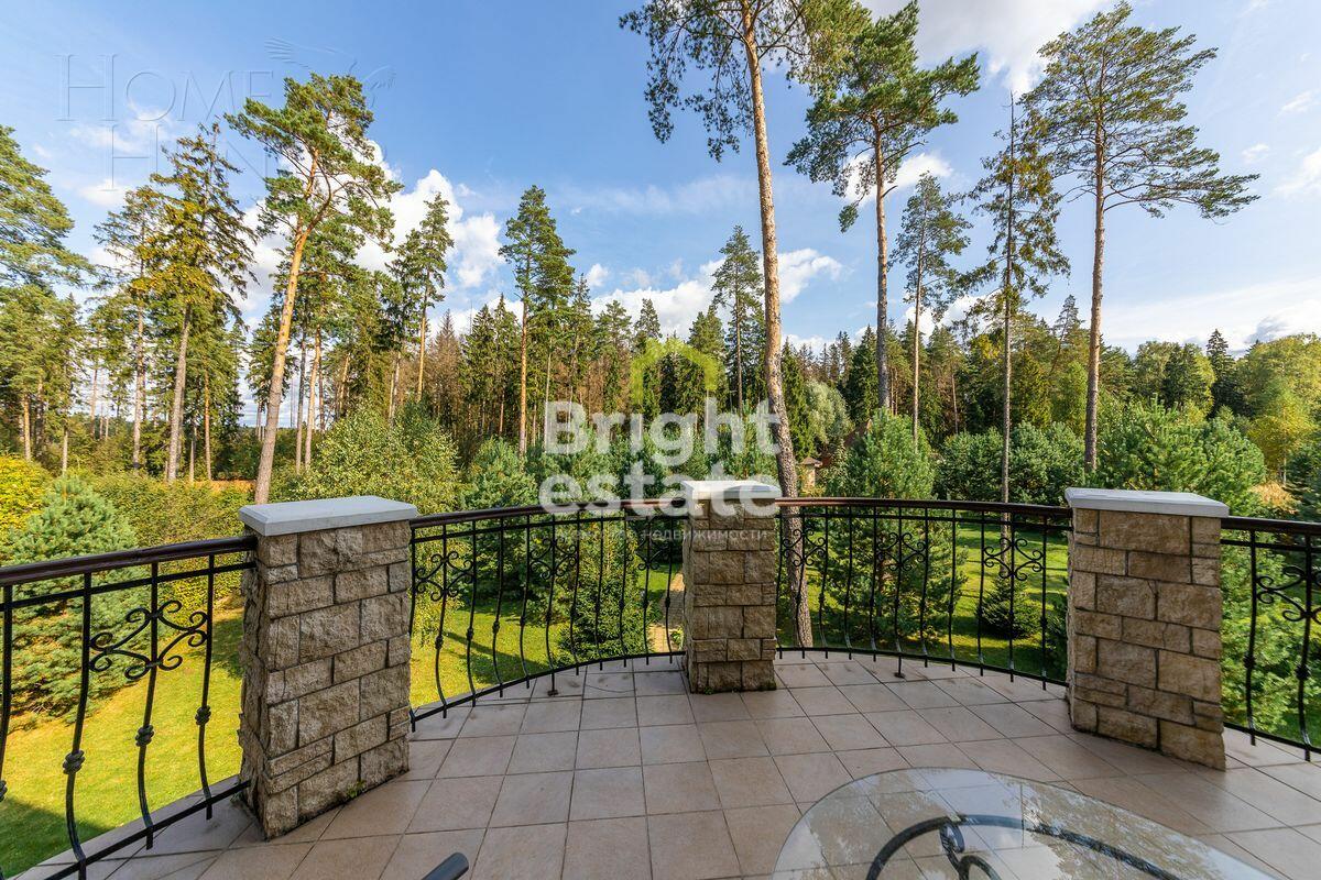 3-этажный коттедж 600 м² с отделкой