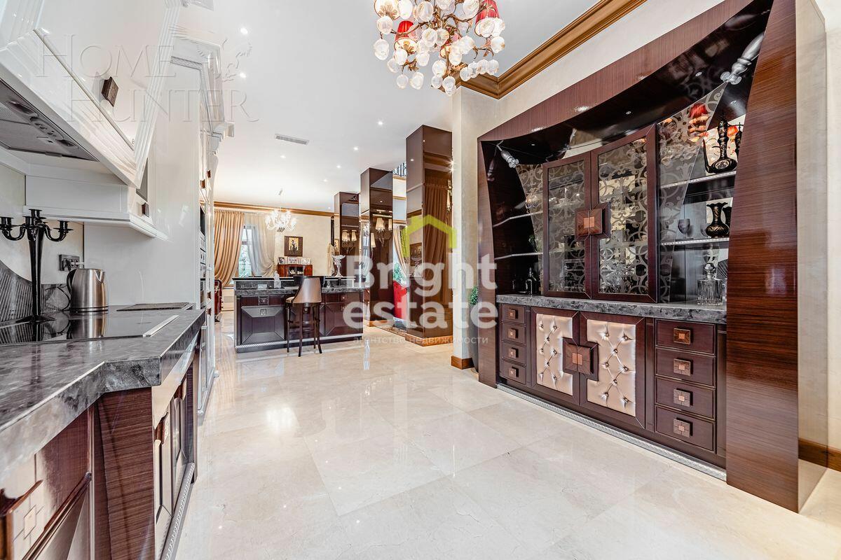 2-этажный коттедж 1 250 м² с отделкой