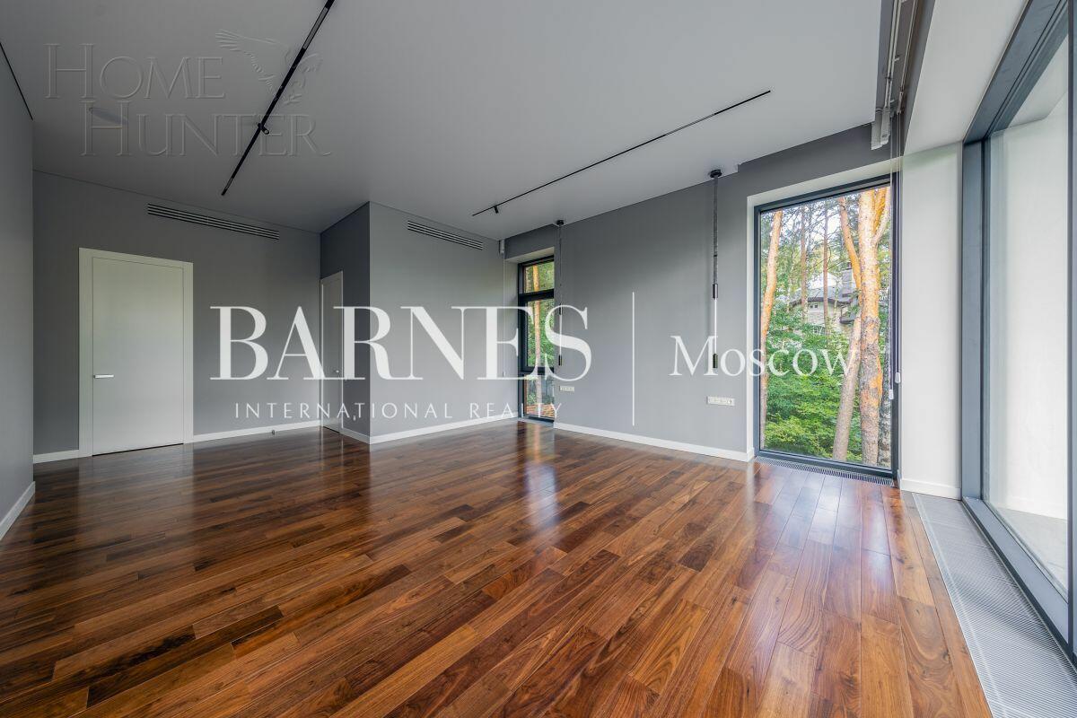 2-этажный коттедж 650 м² с отделкой