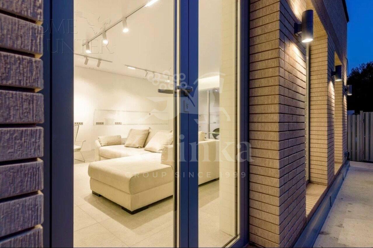 1-этажный коттедж 250 м² с отделкой