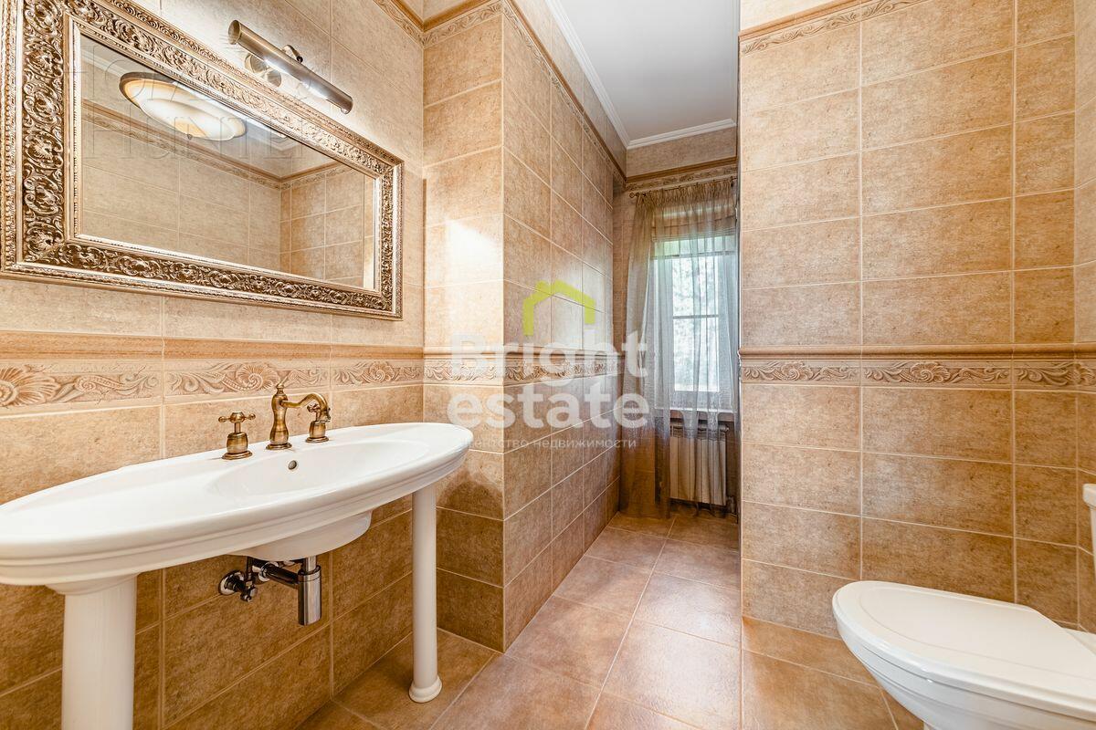 2-этажный коттедж 800 м² с отделкой