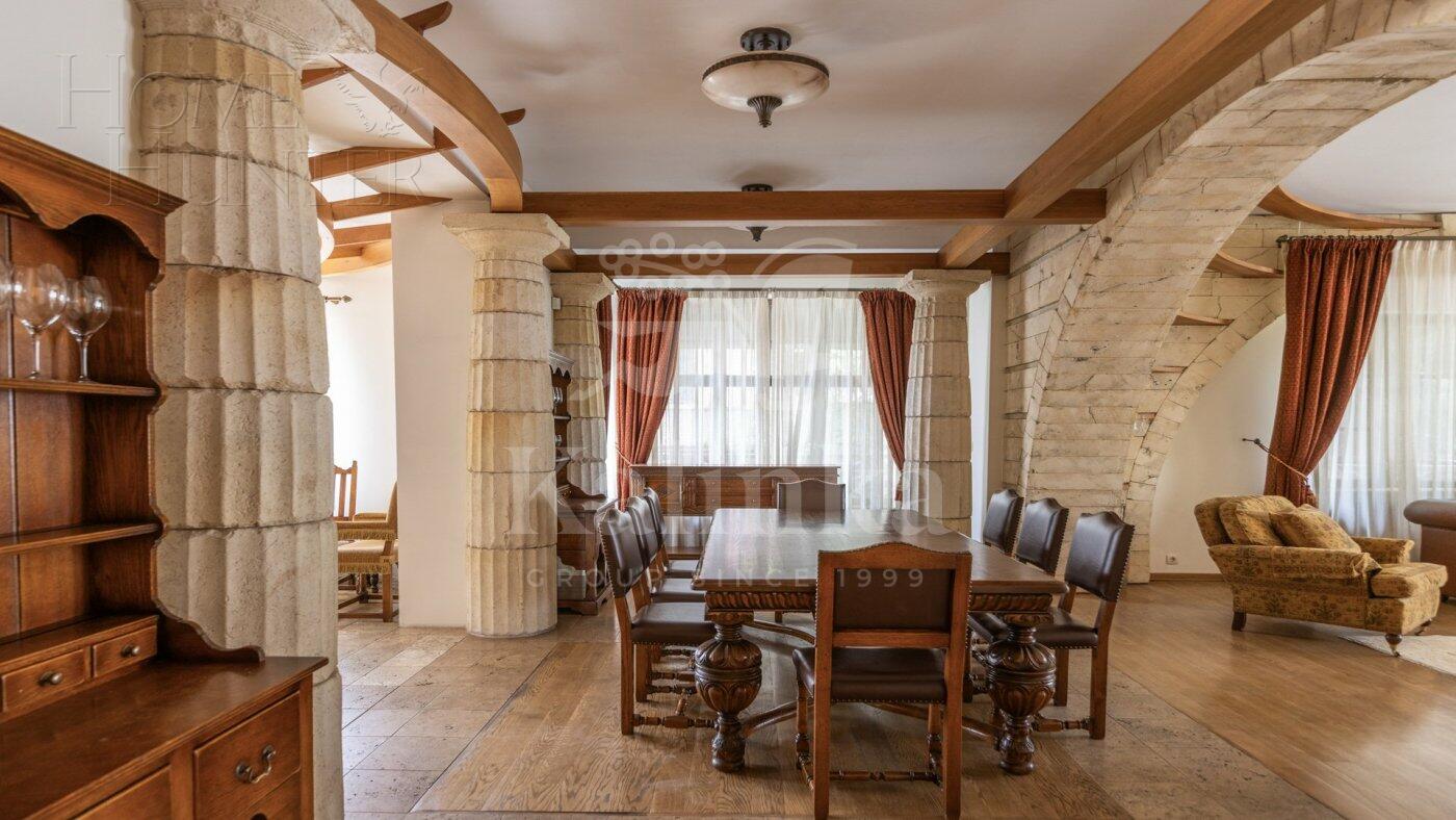 2-этажный коттедж 720 м² с отделкой