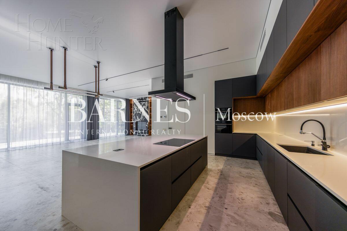 2-этажный коттедж 650 м² с отделкой