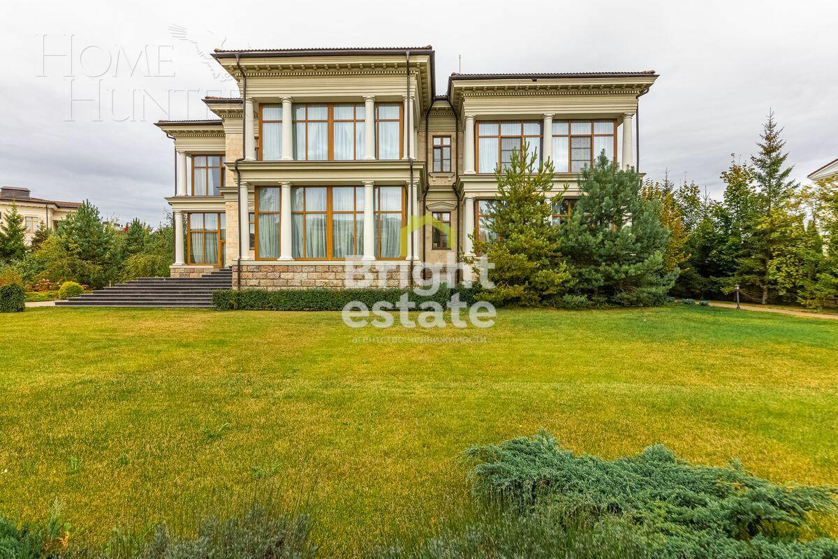 2-этажный коттедж 1 250 м² с отделкой