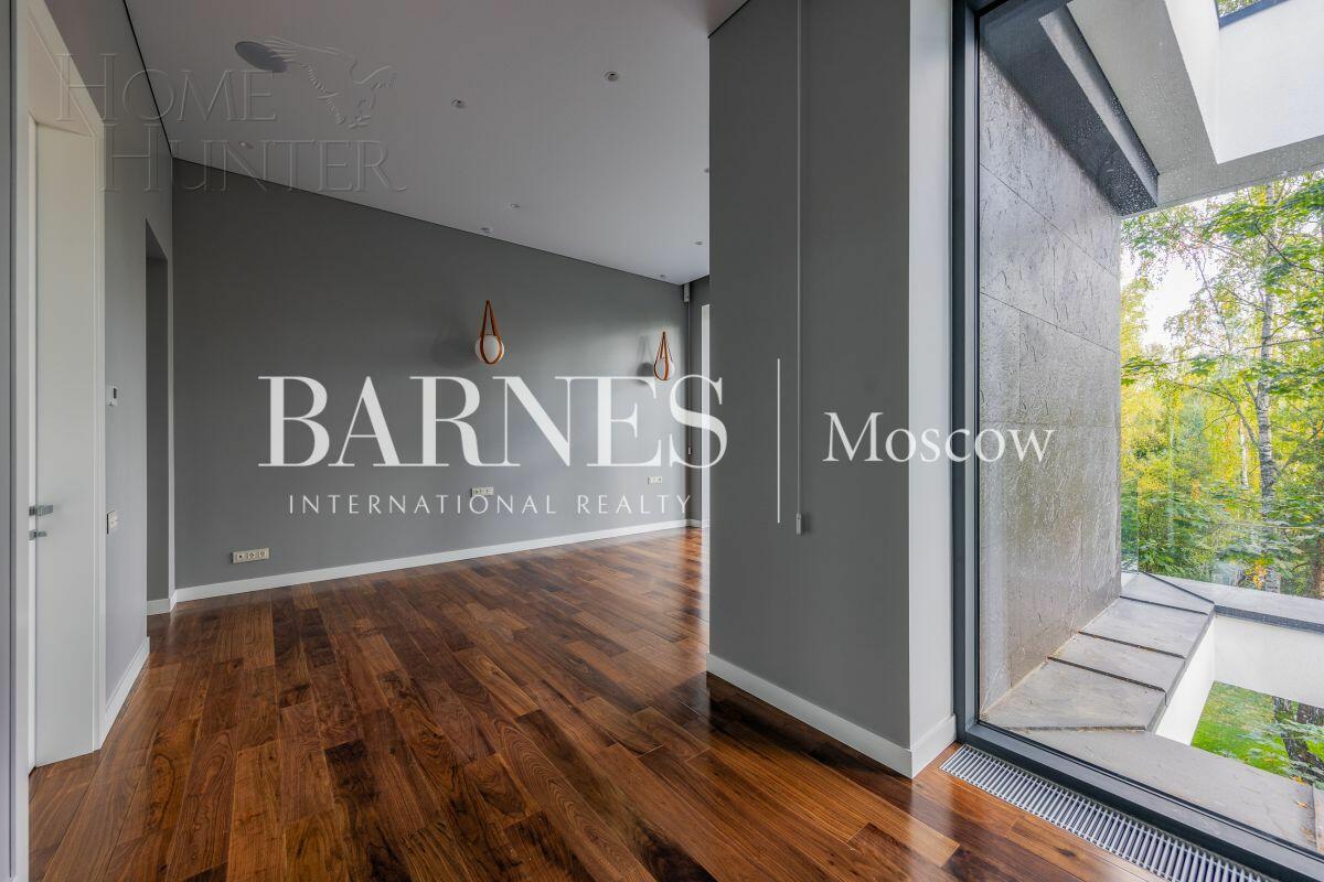 2-этажный коттедж 650 м² с отделкой