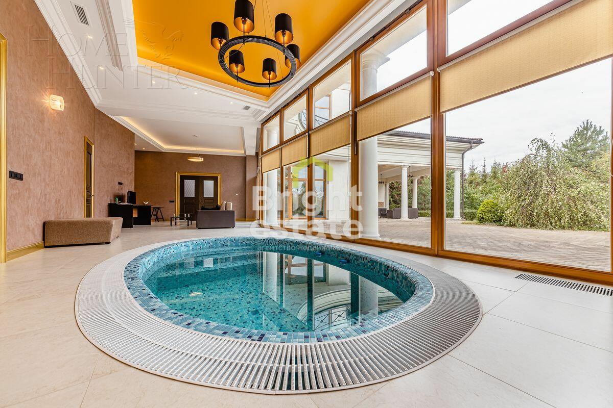 2-этажный коттедж 1 250 м² с отделкой