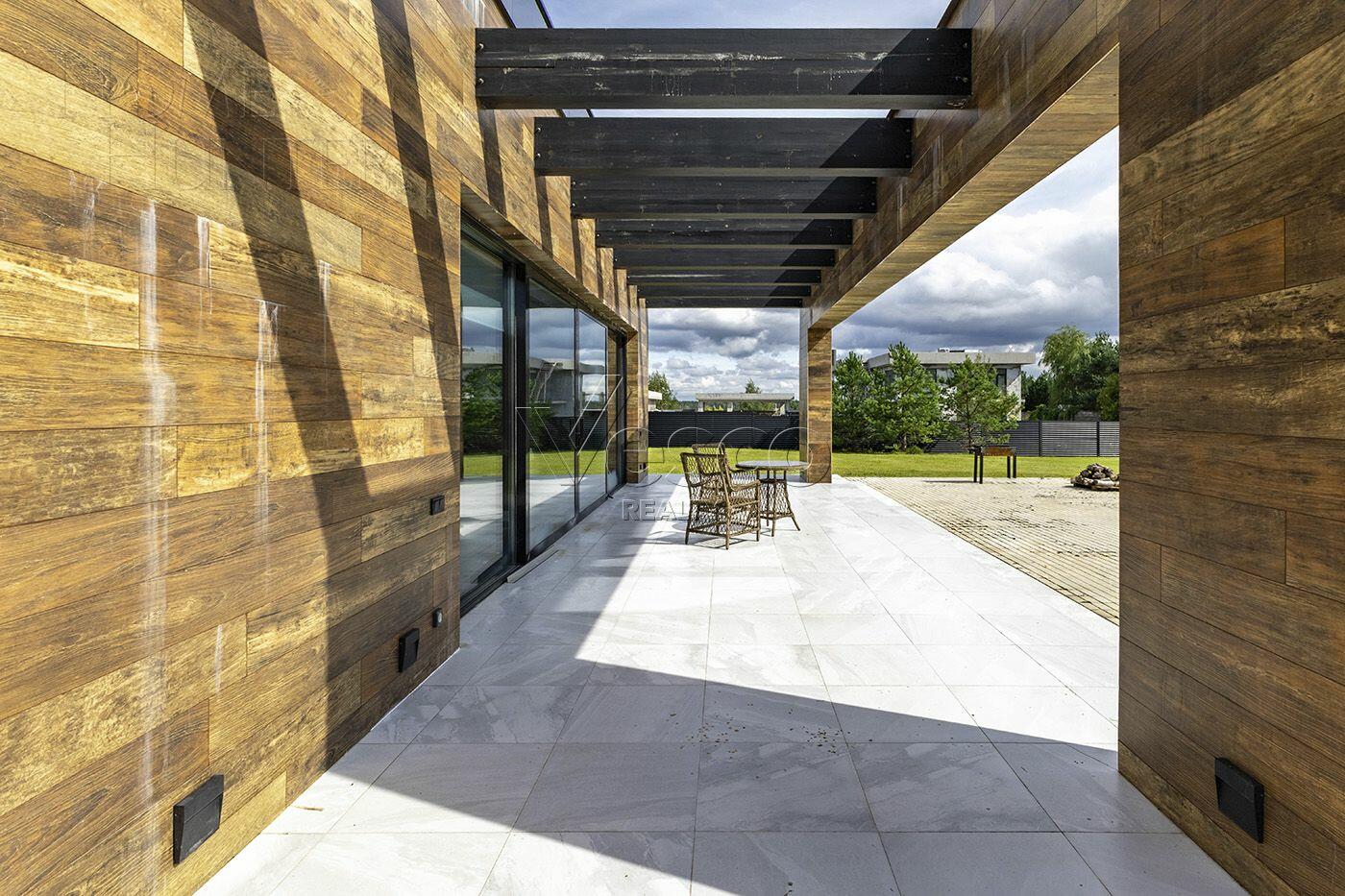 2-этажный коттедж 540 м² с отделкой