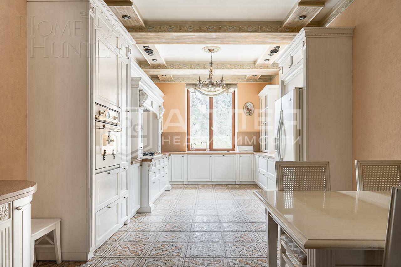 2-этажный коттедж 691.8 м² с отделкой