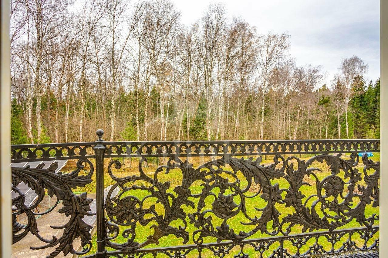 2-этажный коттедж 1 569 м² без отделки