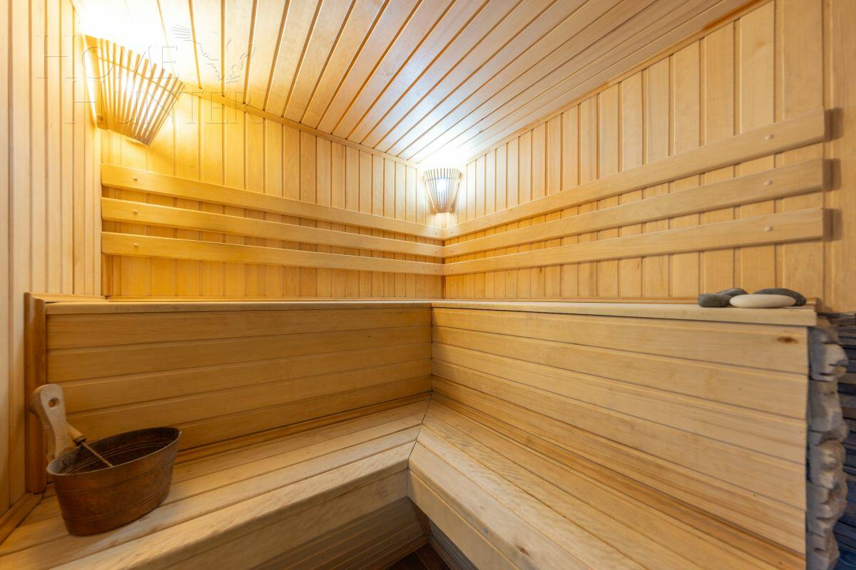 2-этажный коттедж 400 м² с отделкой