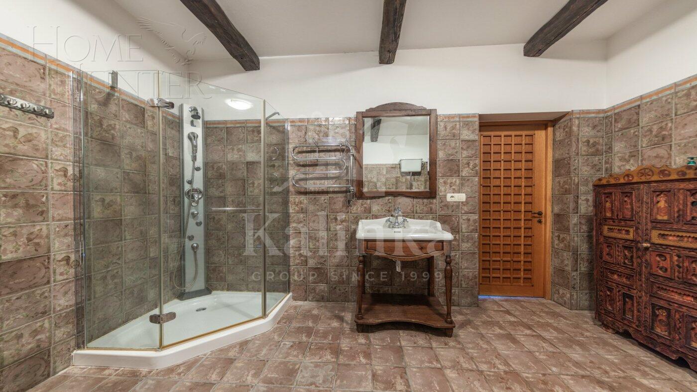 2-этажный коттедж 720 м² с отделкой