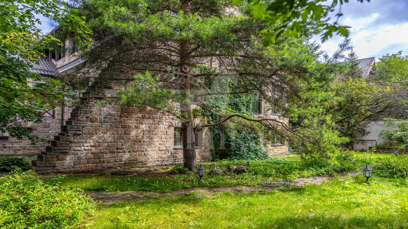 2-этажный коттедж 720 м² с отделкой