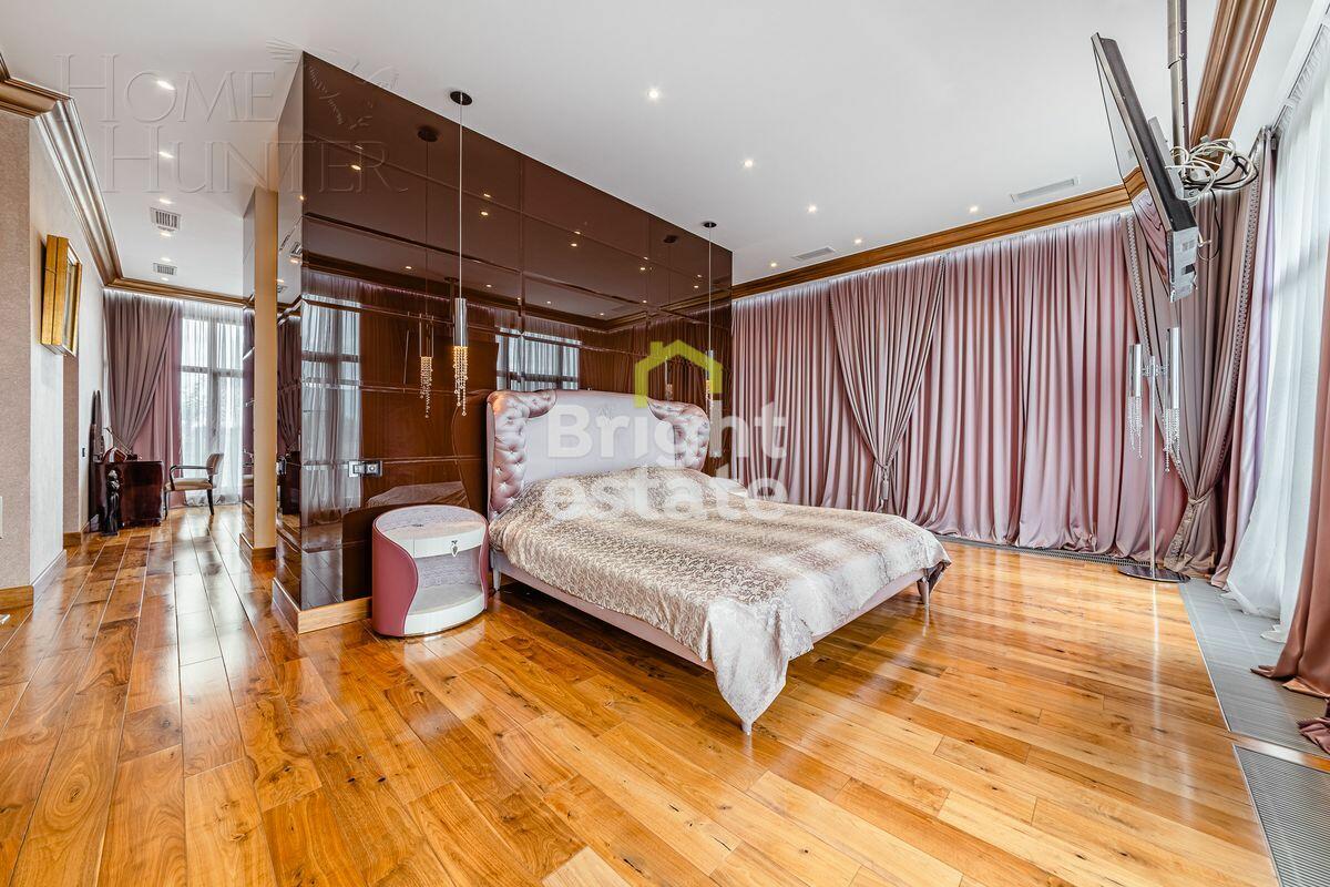 2-этажный коттедж 1 250 м² с отделкой