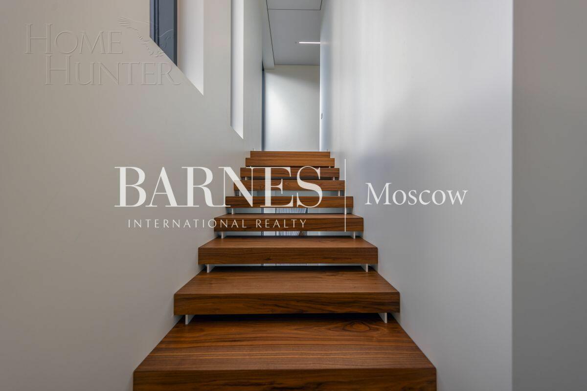 2-этажный коттедж 650 м² с отделкой