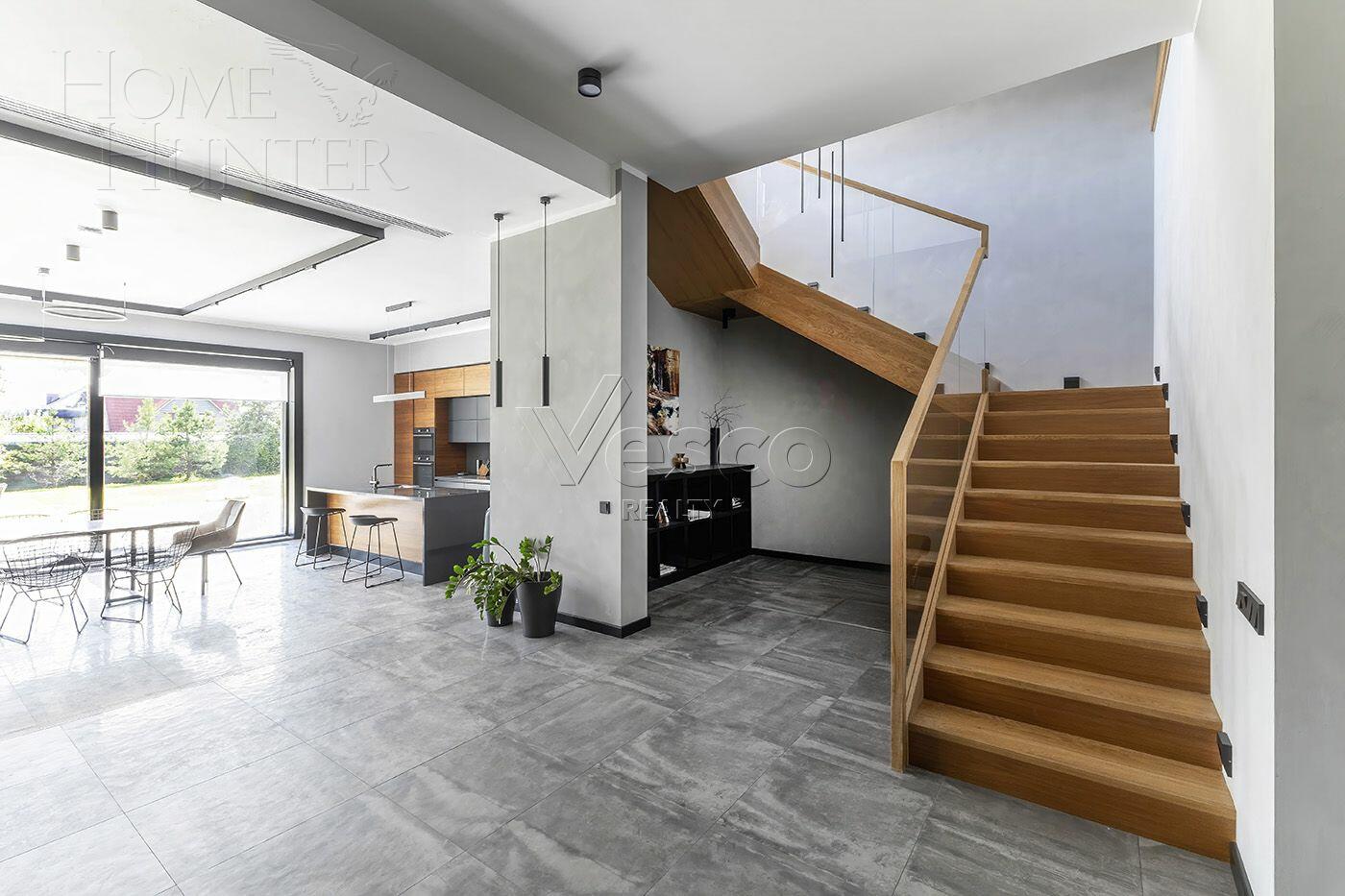 2-этажный коттедж 540 м² с отделкой