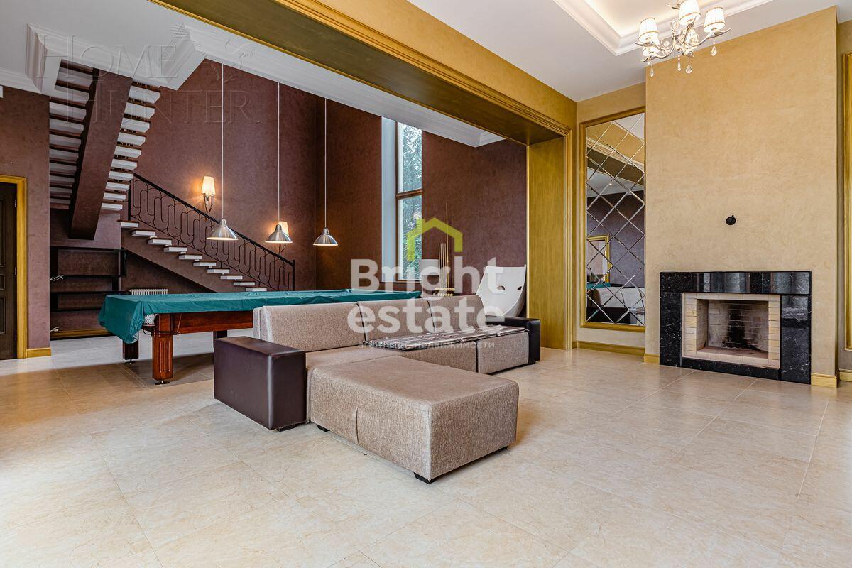 2-этажный коттедж 1 250 м² с отделкой