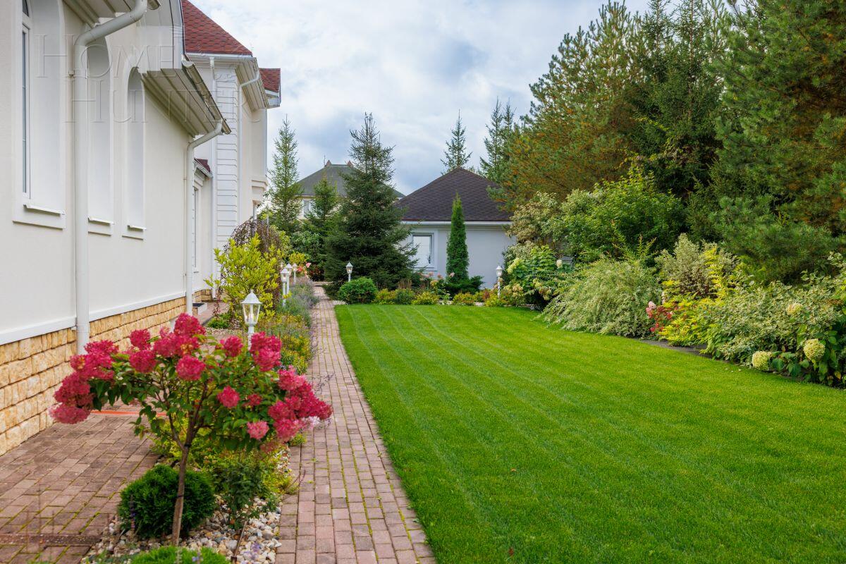 2-этажный коттедж 400 м² с отделкой