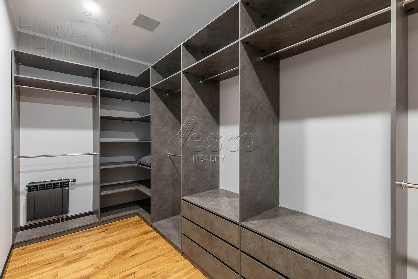 2-этажный коттедж 540 м² с отделкой
