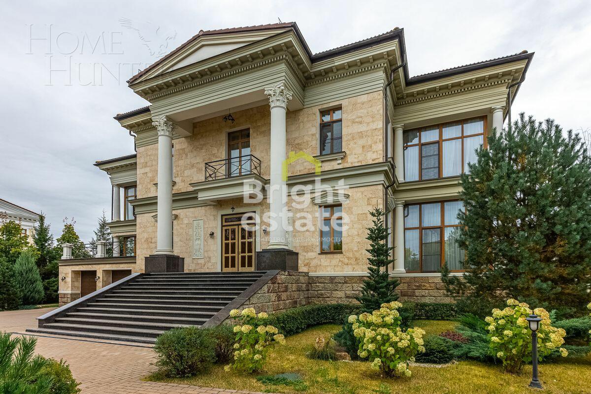 2-этажный коттедж 1 250 м² с отделкой