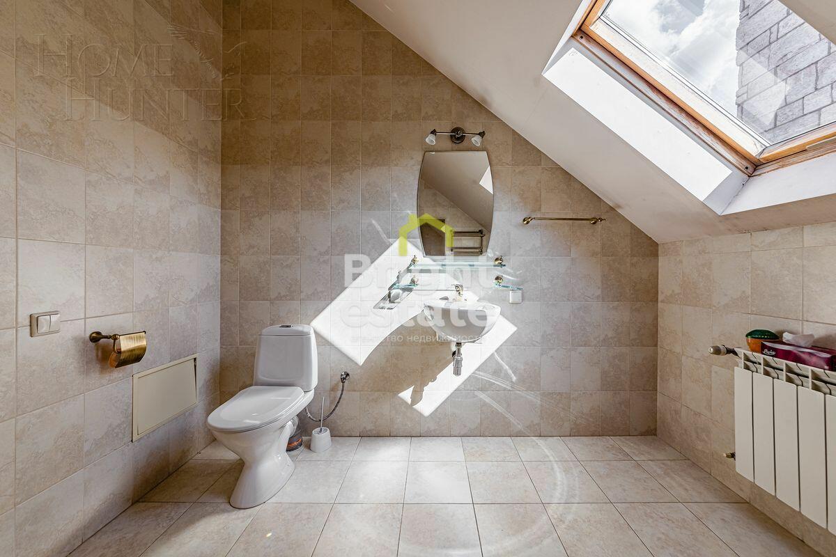 3-этажный коттедж 600 м² с отделкой