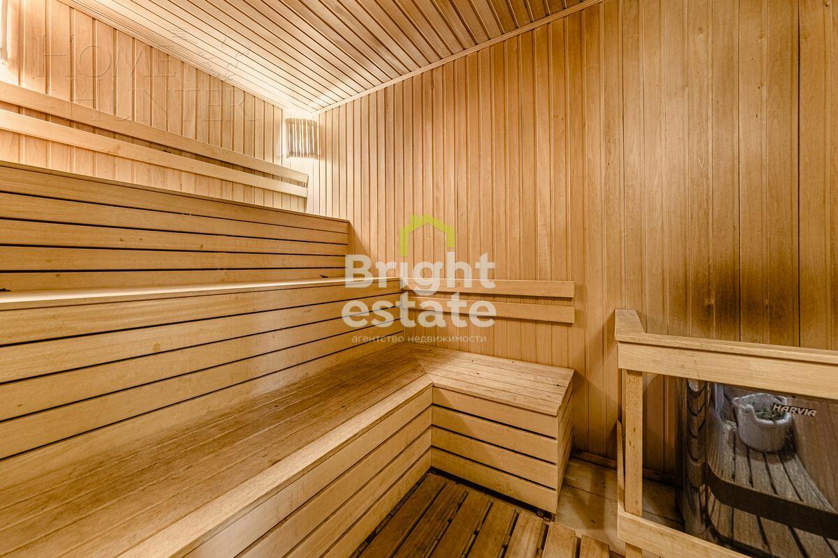 3-этажный коттедж 600 м² с отделкой