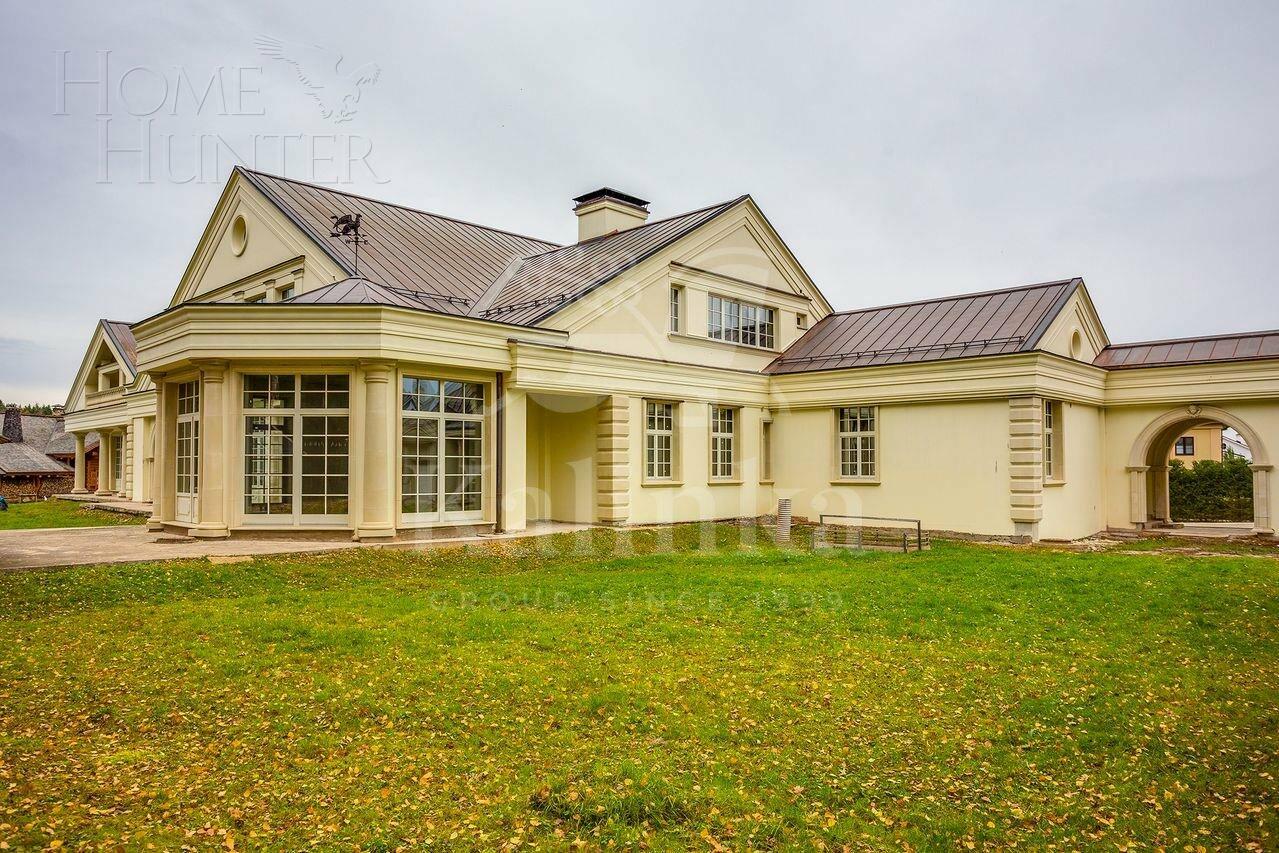 2-этажный коттедж 1 569 м² без отделки