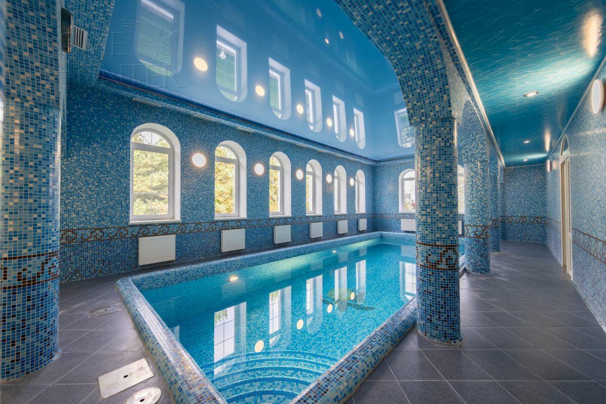 2-этажный коттедж 400 м² с отделкой