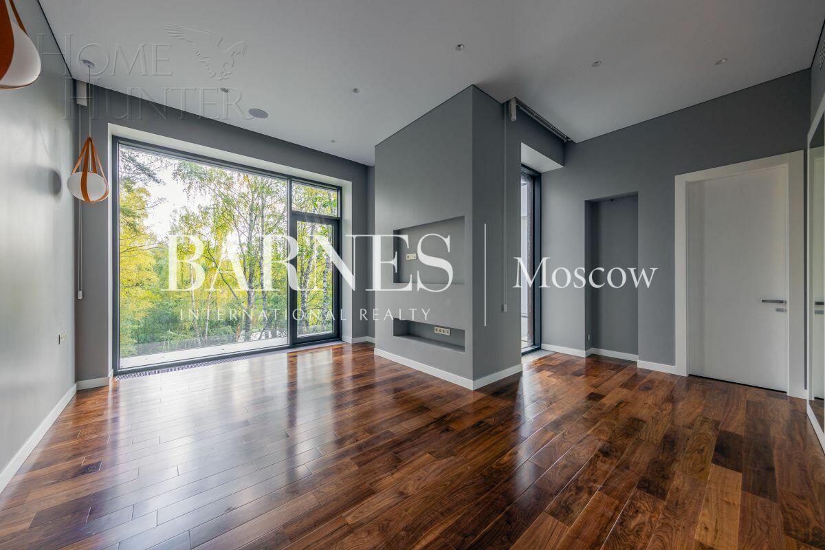 2-этажный коттедж 650 м² с отделкой