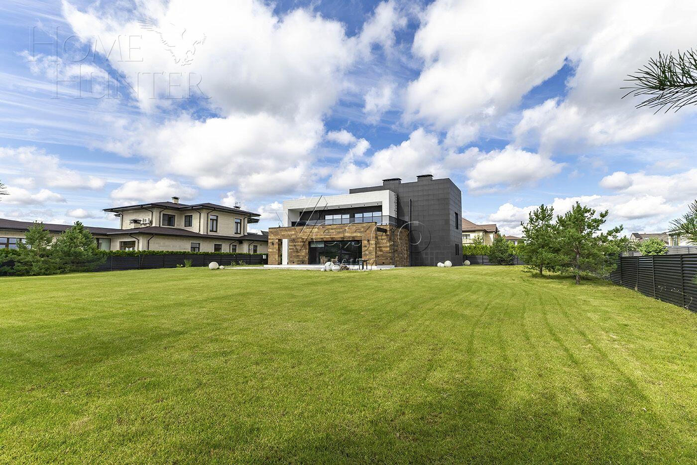 2-этажный коттедж 540 м² с отделкой