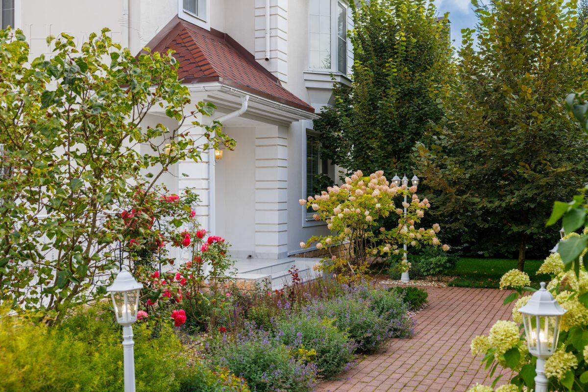 2-этажный коттедж 400 м² с отделкой