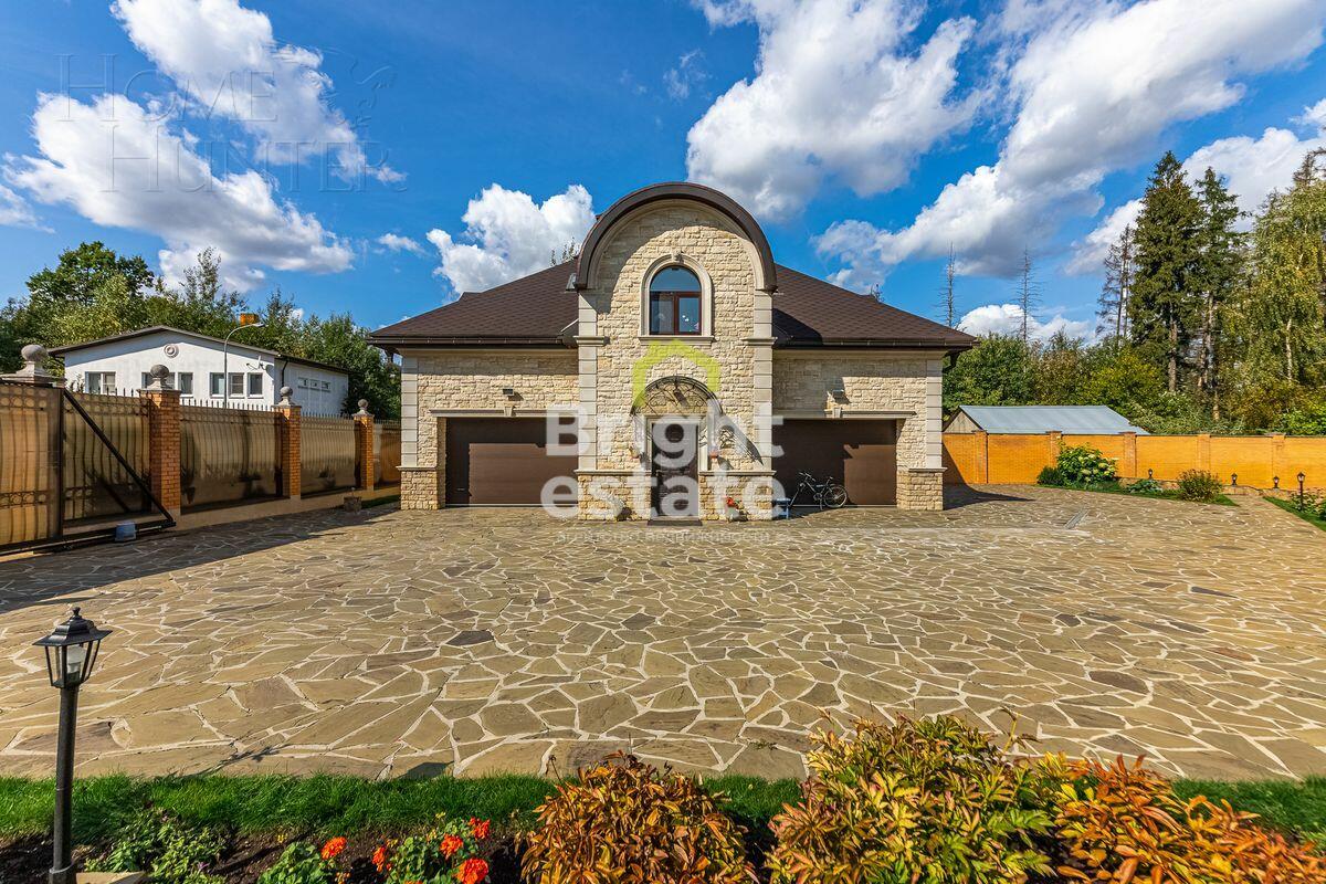 2-этажный коттедж 800 м² с отделкой