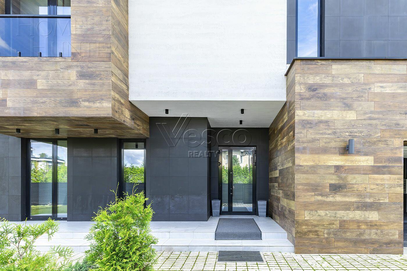 2-этажный коттедж 540 м² с отделкой