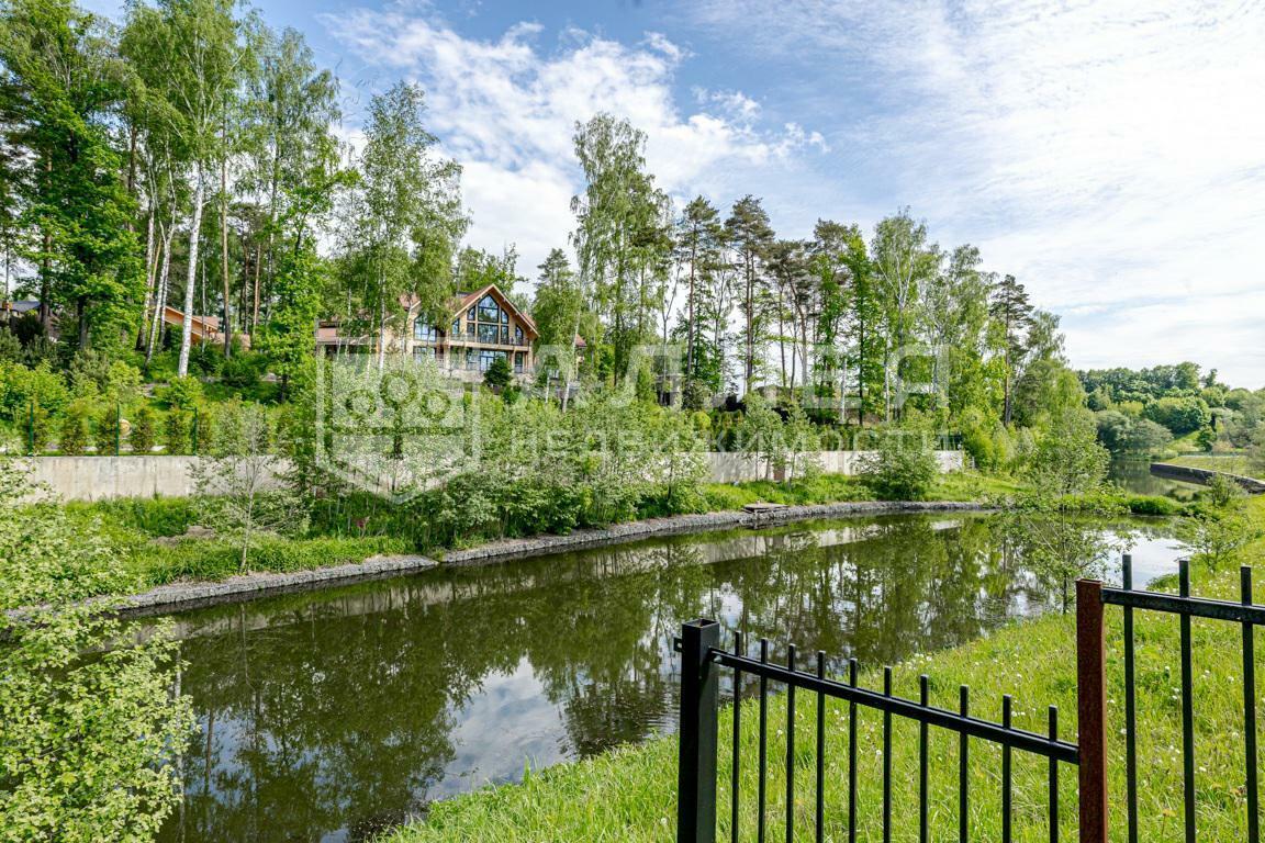 Участок 30.6 сот. в охраняемом поселке