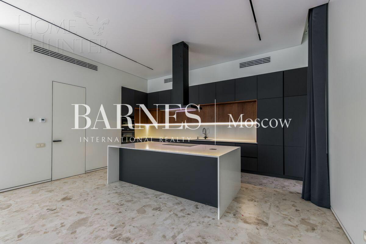 2-этажный коттедж 650 м² с отделкой