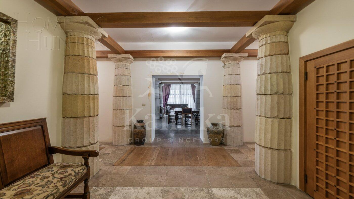 2-этажный коттедж 720 м² с отделкой