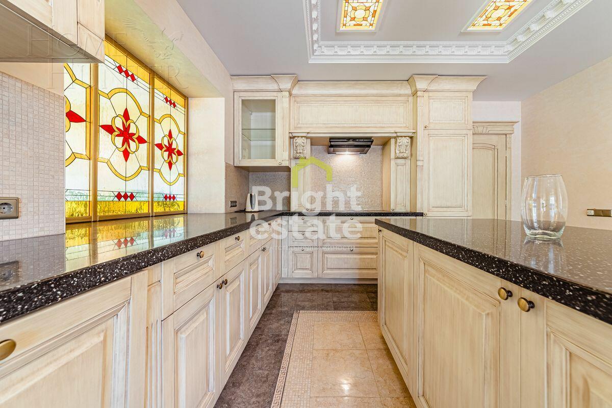 2-этажный коттедж 800 м² с отделкой