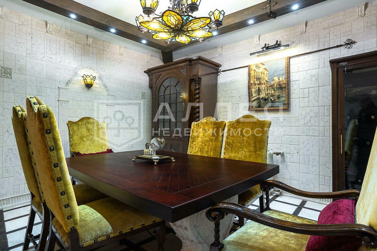 2-этажный коттедж 691.8 м² с отделкой