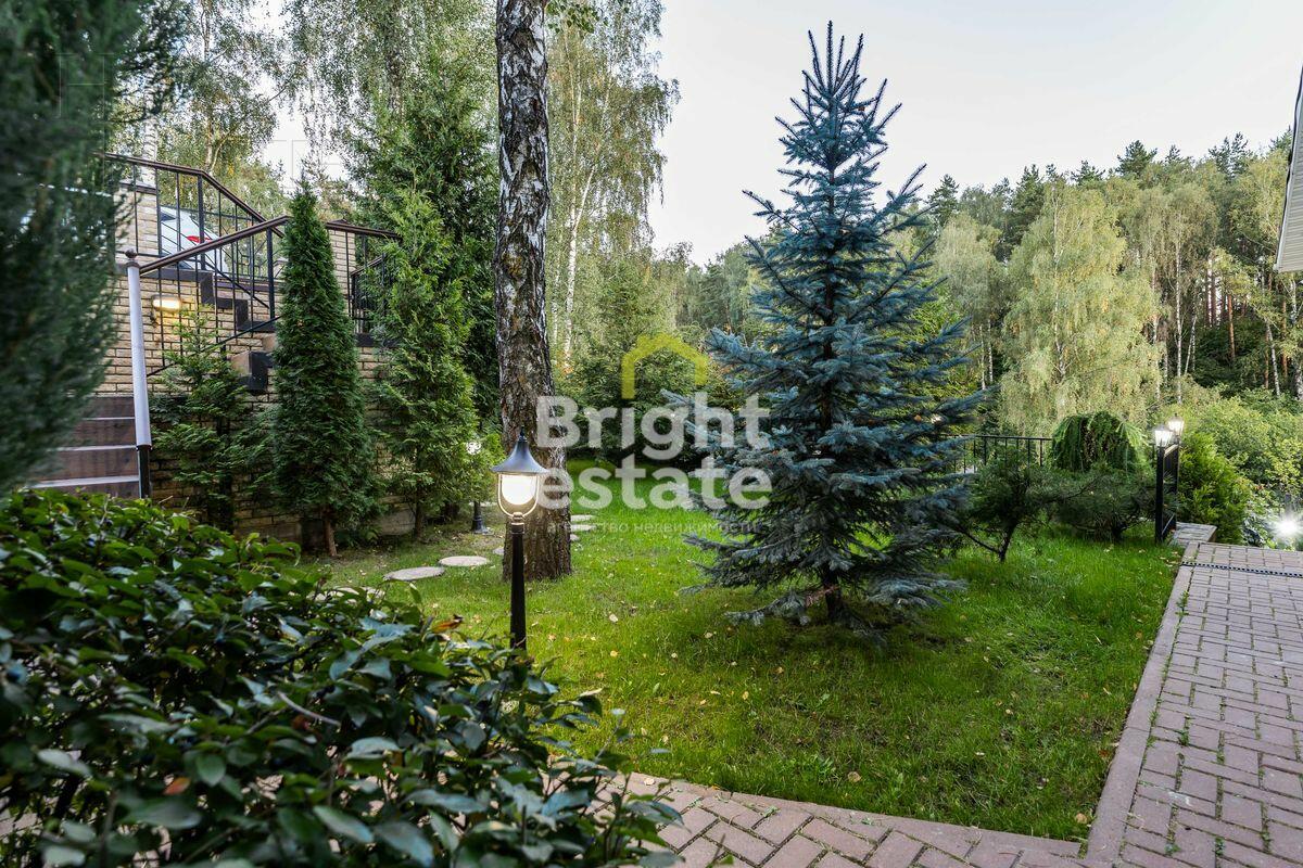 3-этажный коттедж 420 м² с отделкой