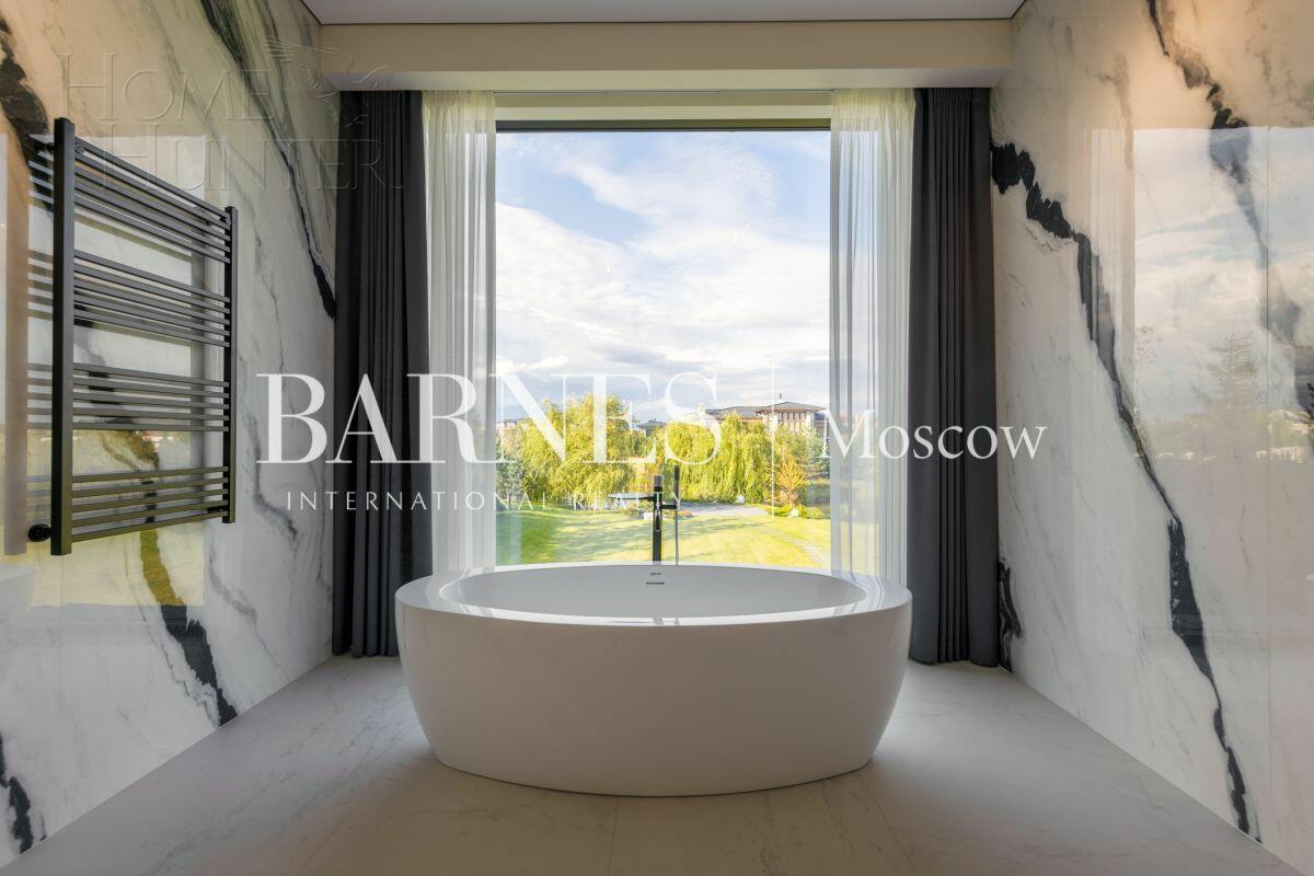 2-этажный коттедж 1 000 м² с отделкой